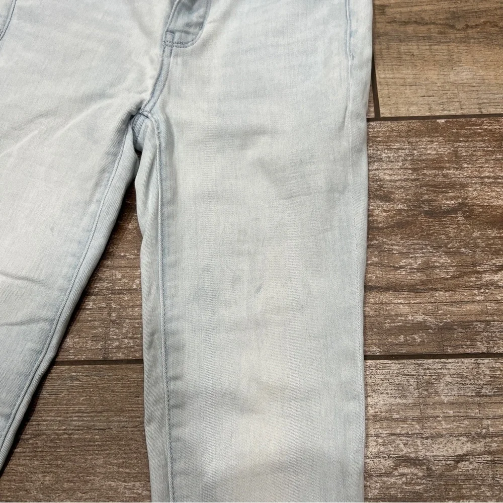 American Eagle Outfitters preloved good